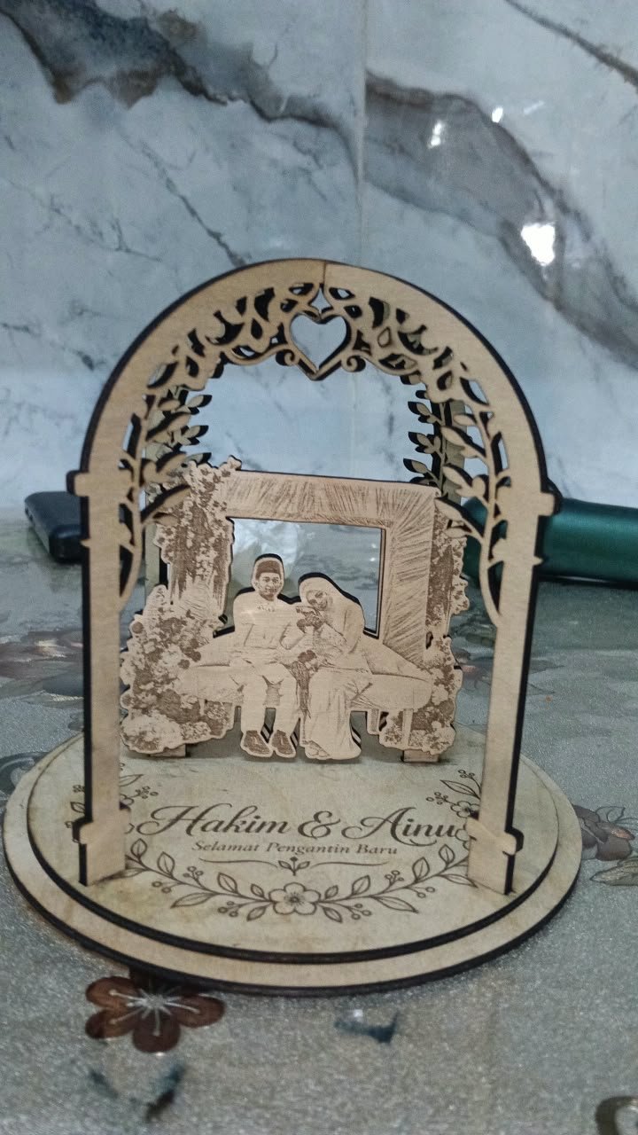 Wedding Arch Photo Stand Seri Pengantin